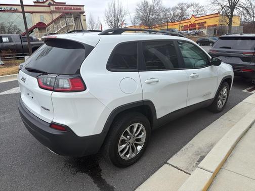 2022 Jeep Cherokee Latitude Lux