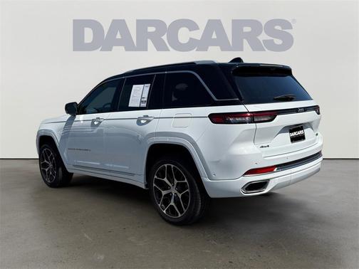 2022 Jeep Grand Cherokee Summit