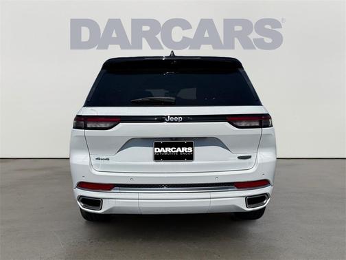2022 Jeep Grand Cherokee Summit