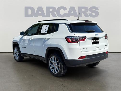 2022 Jeep Compass Latitude Lux