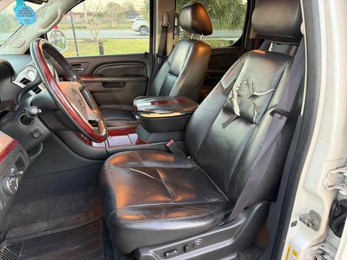 2011 Cadillac Escalade ESV Sport