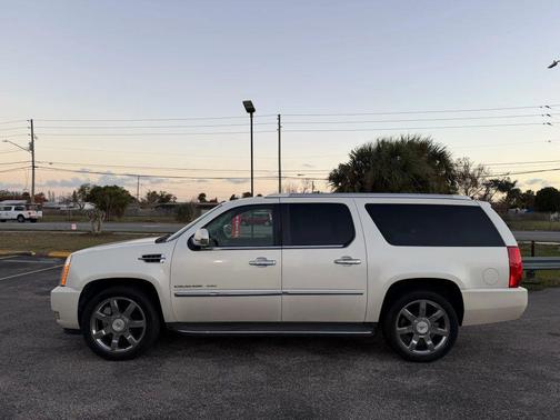 2011 Cadillac Escalade ESV Sport