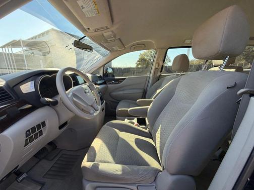 2015 Nissan Quest S