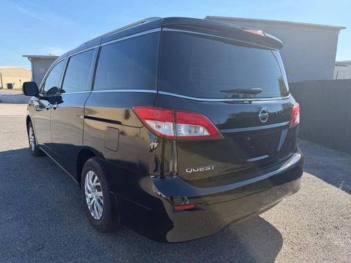 2015 Nissan Quest S
