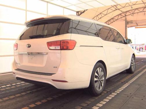 Snow White Pearl 2015 Kia Sedona SX
