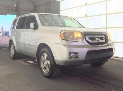 Alabaster Silver Metallic 2011 Honda Pilot EX-L