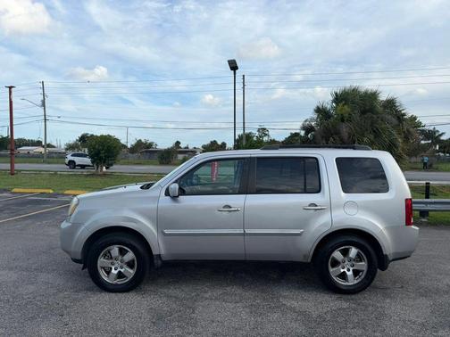 Alabaster Silver Metallic 2011 Honda Pilot EX-L