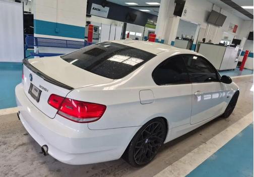 Alpine White 2009 BMW 335 335i Coupe 2D