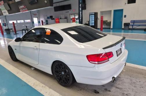 Alpine White 2009 BMW 335 335i Coupe 2D