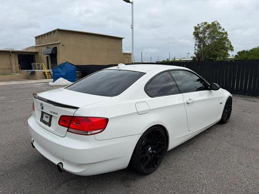 Alpine White 2009 BMW 335 335i Coupe 2D