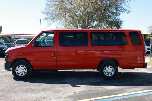 2012 Ford E350 Super Duty XL