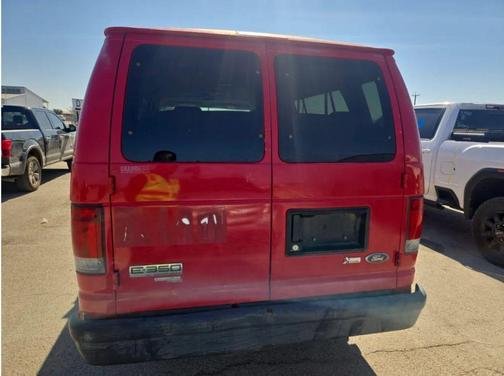 2012 Ford E350 Super Duty XL