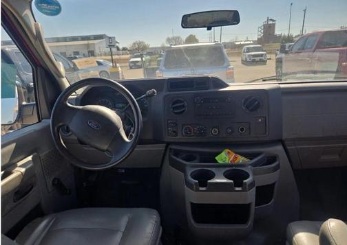 2012 Ford E350 Super Duty XL