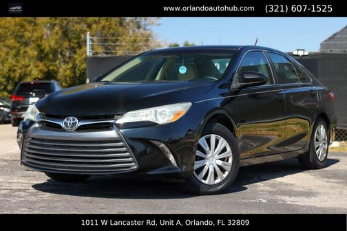 2017 Toyota Camry LE