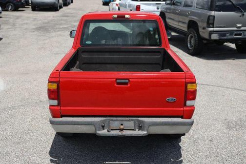 Red 1999 Ford Ranger XLT SuperCab