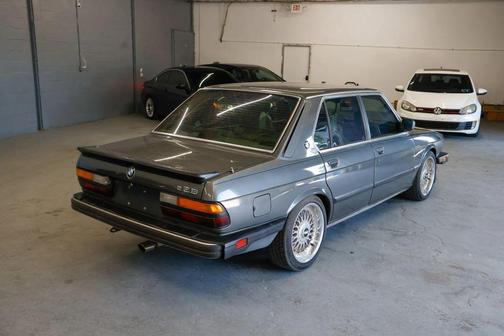 1987 BMW 528 e