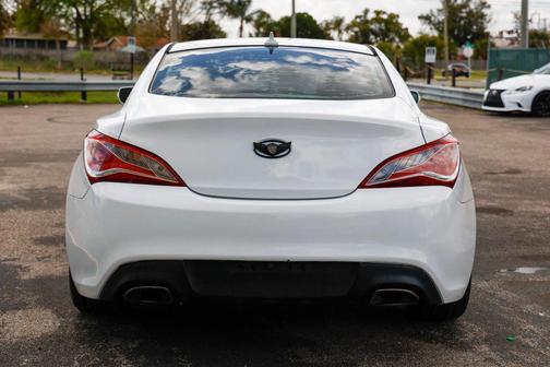 2015 Hyundai Genesis Coupe 3.8 Base