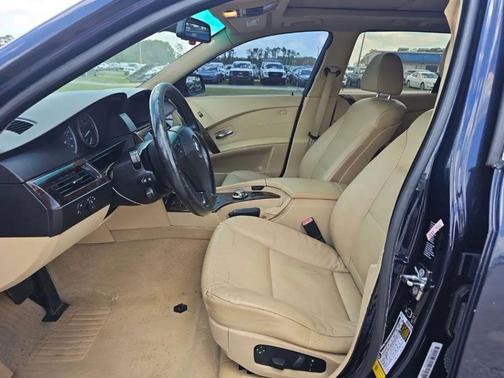 2006 BMW 530 530xi Wagon 4D