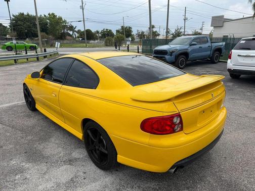 Yellow Jacket 2004 Pontiac GTO Coupe 2D