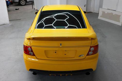 Yellow Jacket 2004 Pontiac GTO Coupe 2D