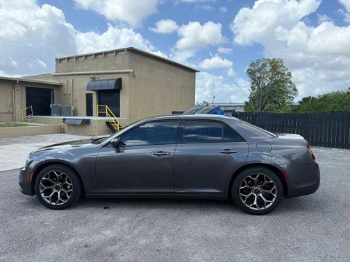 Granite Crystal Metallic Clearcoat 2016 Chrysler 300 S
