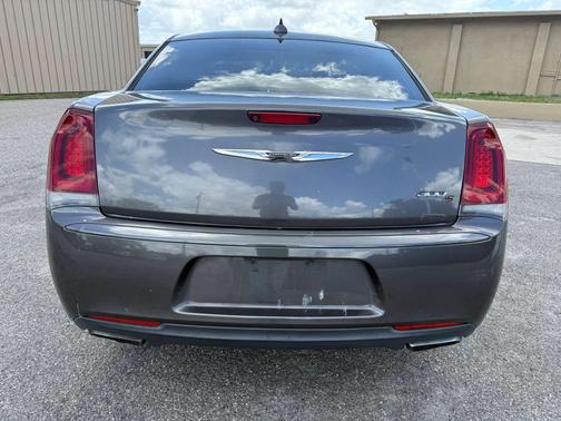 Granite Crystal Metallic Clearcoat 2016 Chrysler 300 S