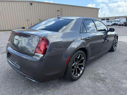 Granite Crystal Metallic Clearcoat 2016 Chrysler 300 S