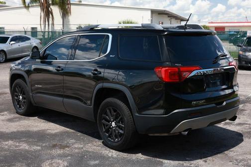 Black 2019 GMC Acadia SLT-1