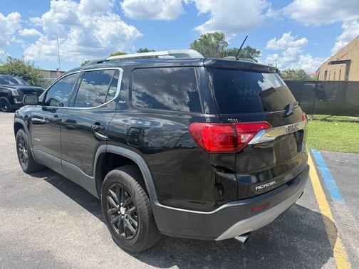Black 2019 GMC Acadia SLT-1
