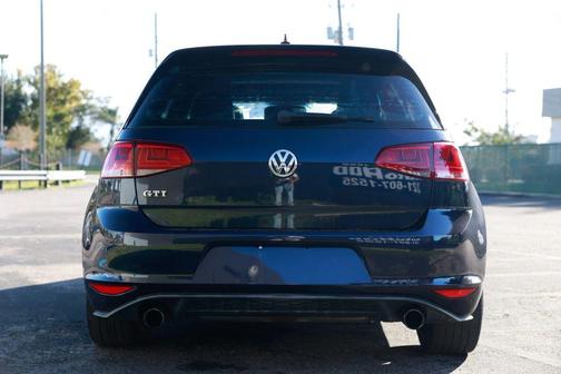 2015 Volkswagen Golf GTI 2.0T SE 4-Door