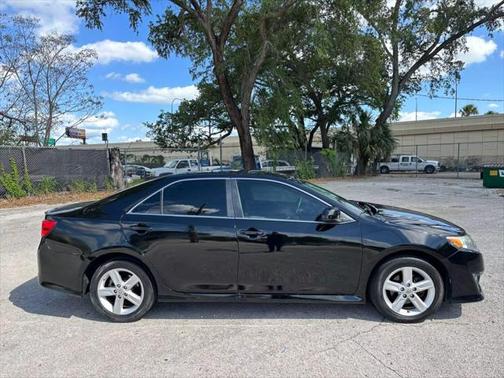 2014 Toyota Camry SE Sport