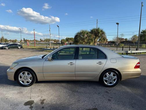 2004 Lexus LS 430 Base