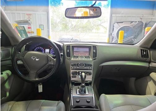Black 2012 INFINITI G37 Journey