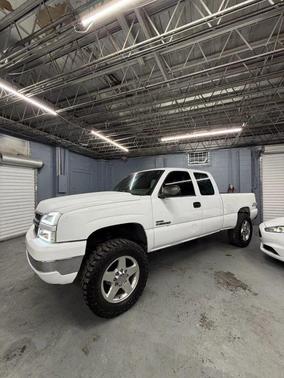 2007 Chevrolet Silverado 2500 H/D Extended Cab Classic