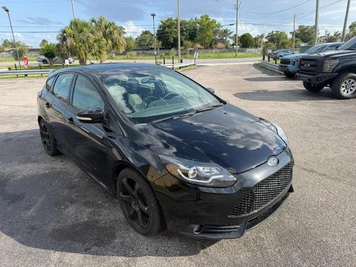 Tuxedo Black 2013 Ford Focus ST