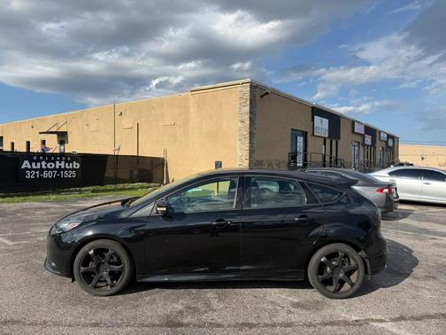 Tuxedo Black 2013 Ford Focus ST