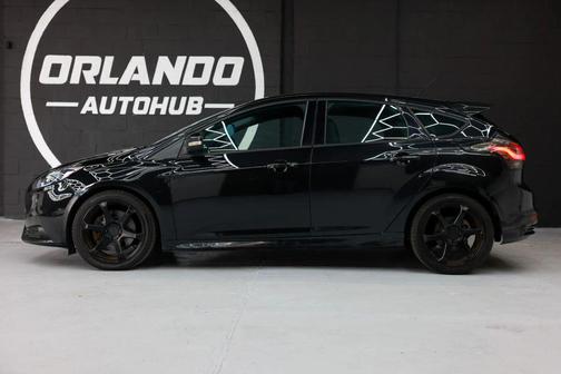 Tuxedo Black 2013 Ford Focus ST