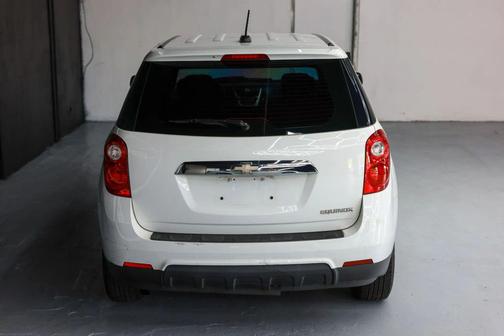 White 2015 Chevrolet Equinox LS
