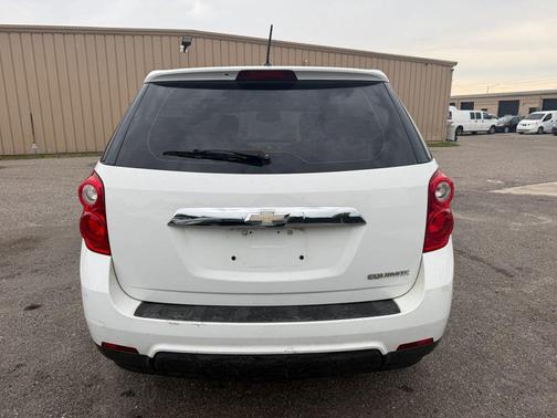 White 2015 Chevrolet Equinox LS