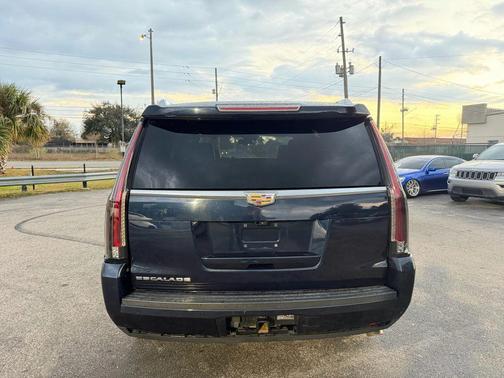 2017 Cadillac Escalade Premium Luxury