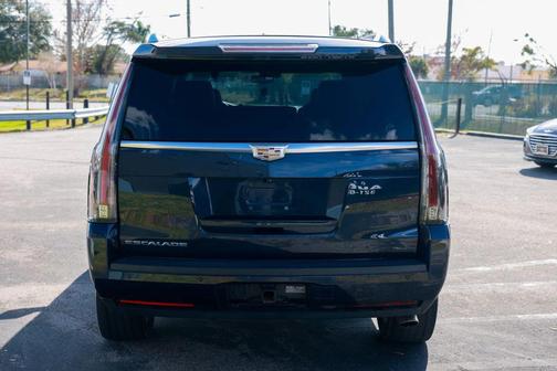 2017 Cadillac Escalade Premium Luxury