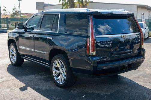 2017 Cadillac Escalade Premium Luxury