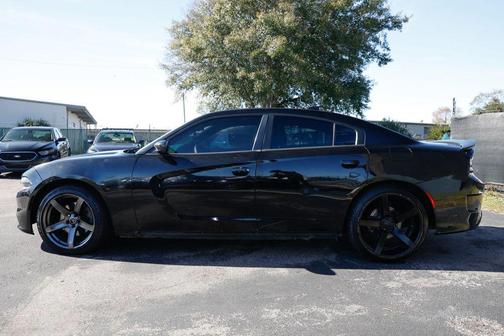 2017 Dodge Charger R/T