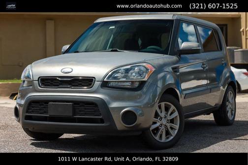 Titanium Pearl Metallic 2013 Kia Soul +