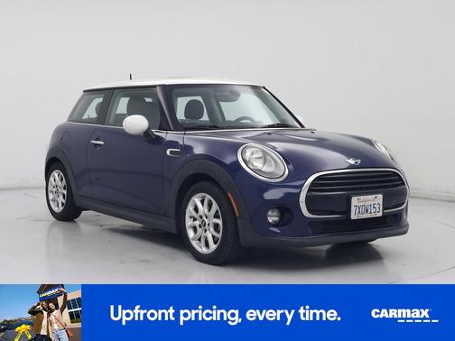 2017 MINI Hardtop Cooper