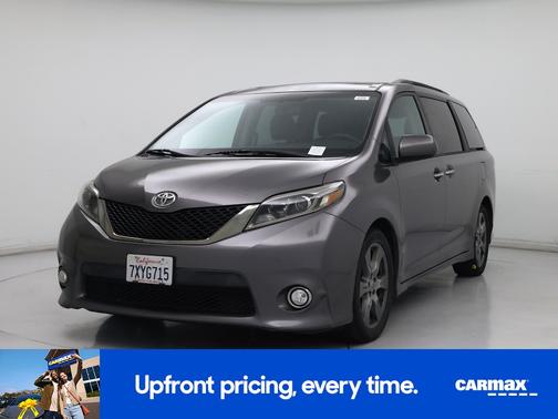 Gray 2017 Toyota Sienna SE