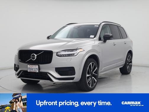 2023 Volvo XC90 Recharge Plug-In Hybrid T8 Plus Dark Theme