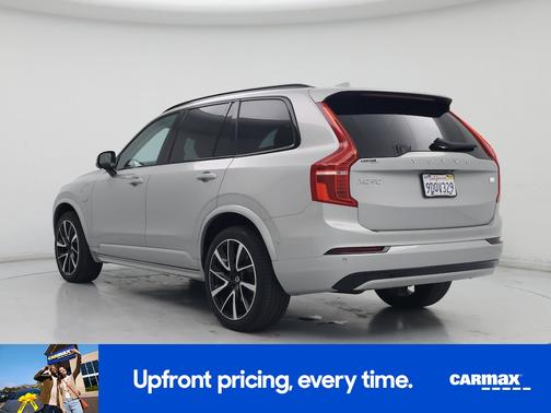 2023 Volvo XC90 Recharge Plug-In Hybrid T8 Plus Dark Theme