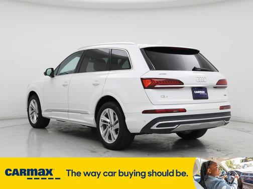 2023 Audi Q7 Premium Plus