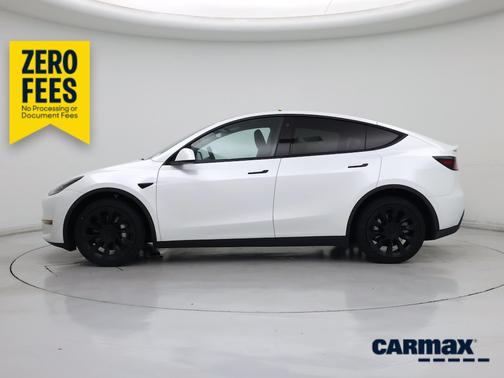 White 2023 Tesla Model Y Long Range